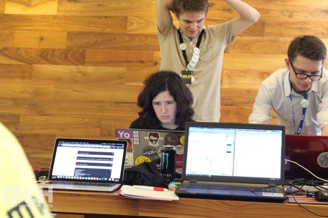 11118378_913408158709863_7381421106377820352_o